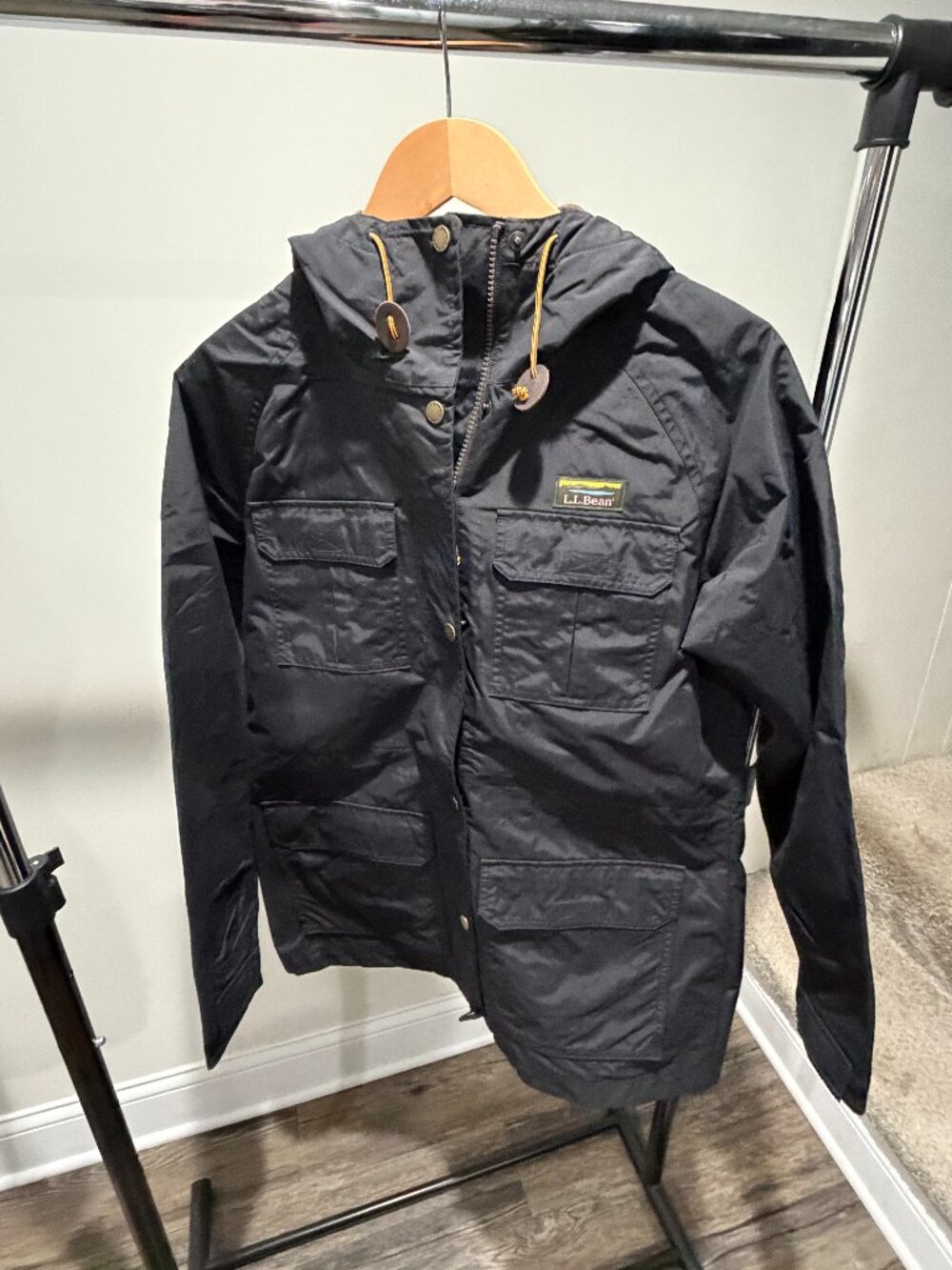 L.L.Bean Women’s Hooded Jacket Black Lightweight Utility Coat Size M Regular